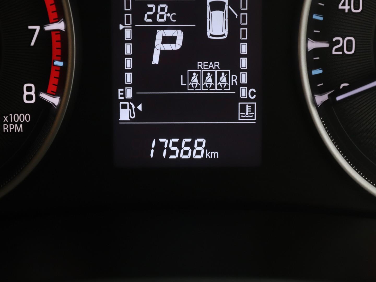 Toyota Starlet Cross 1.5 XS Auto (2025) - Image 10