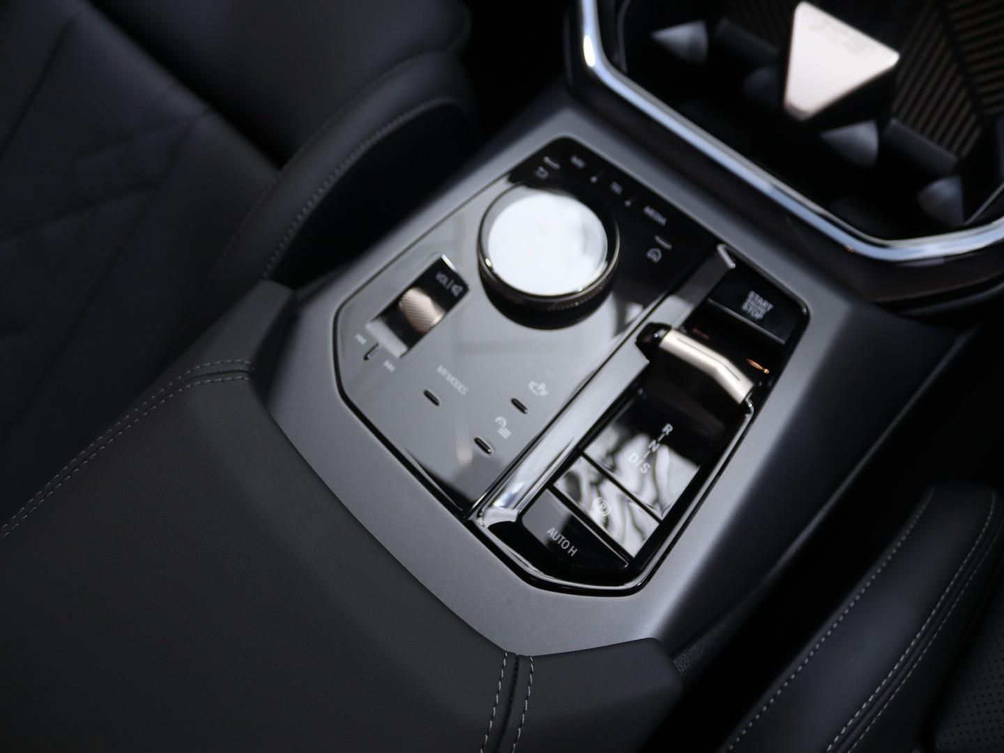 BMW X3 20 (2025) - Image 12