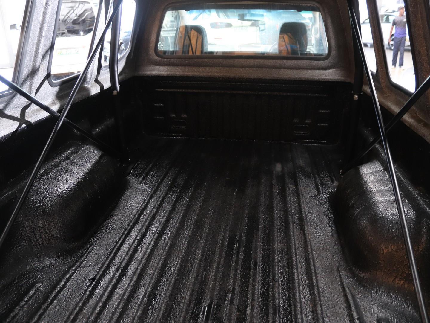 Isuzu D-Max 250 Fleetside Safety (2022) - Image 14