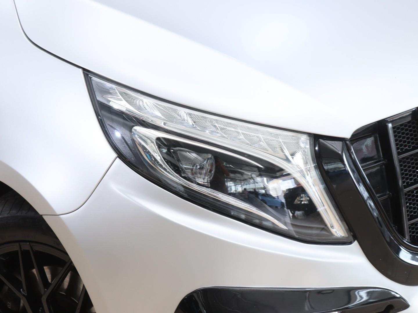 Mercedes-Benz V-Class V250d Avantgarde (2022) - Image 4