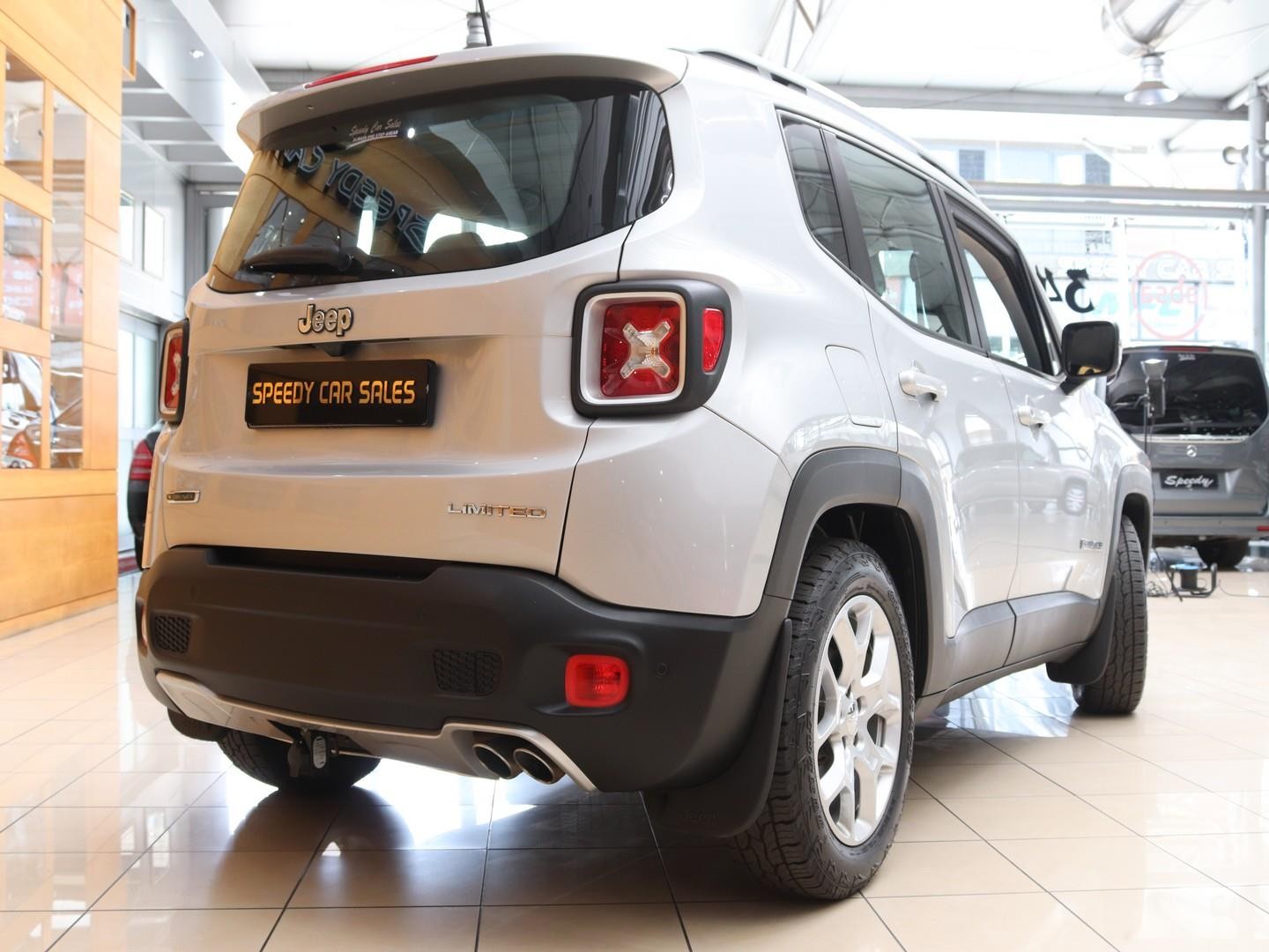 Jeep Renegade 1.6L Multijet Limited (2016) - Image 14