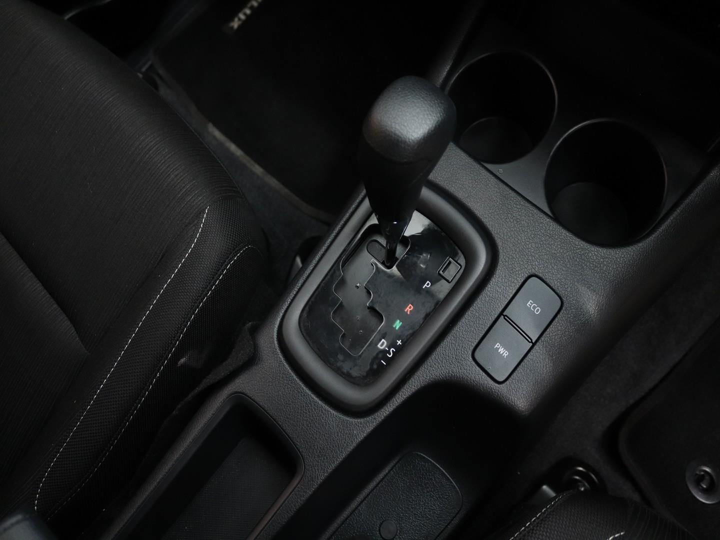 Toyota Hilux 2.4GD-6 Double Cab 4x4 Raider Auto (2025) - Image 12