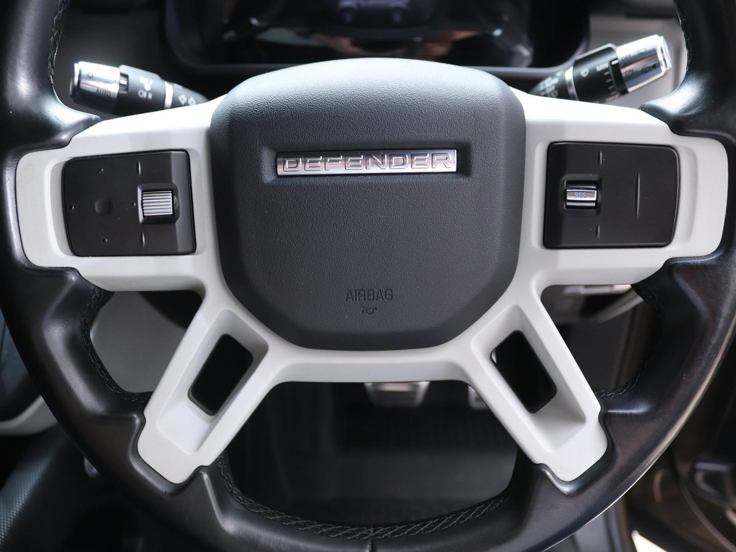 Land Rover Defender 110 D240 X-Dynamic SE (2021) - Image 10