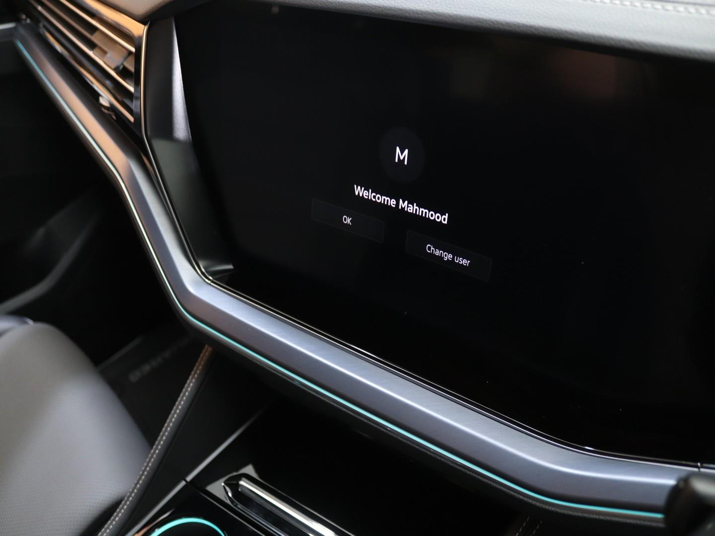 Volkswagen Touareg V6 TDI R-line (2025) - Image 13