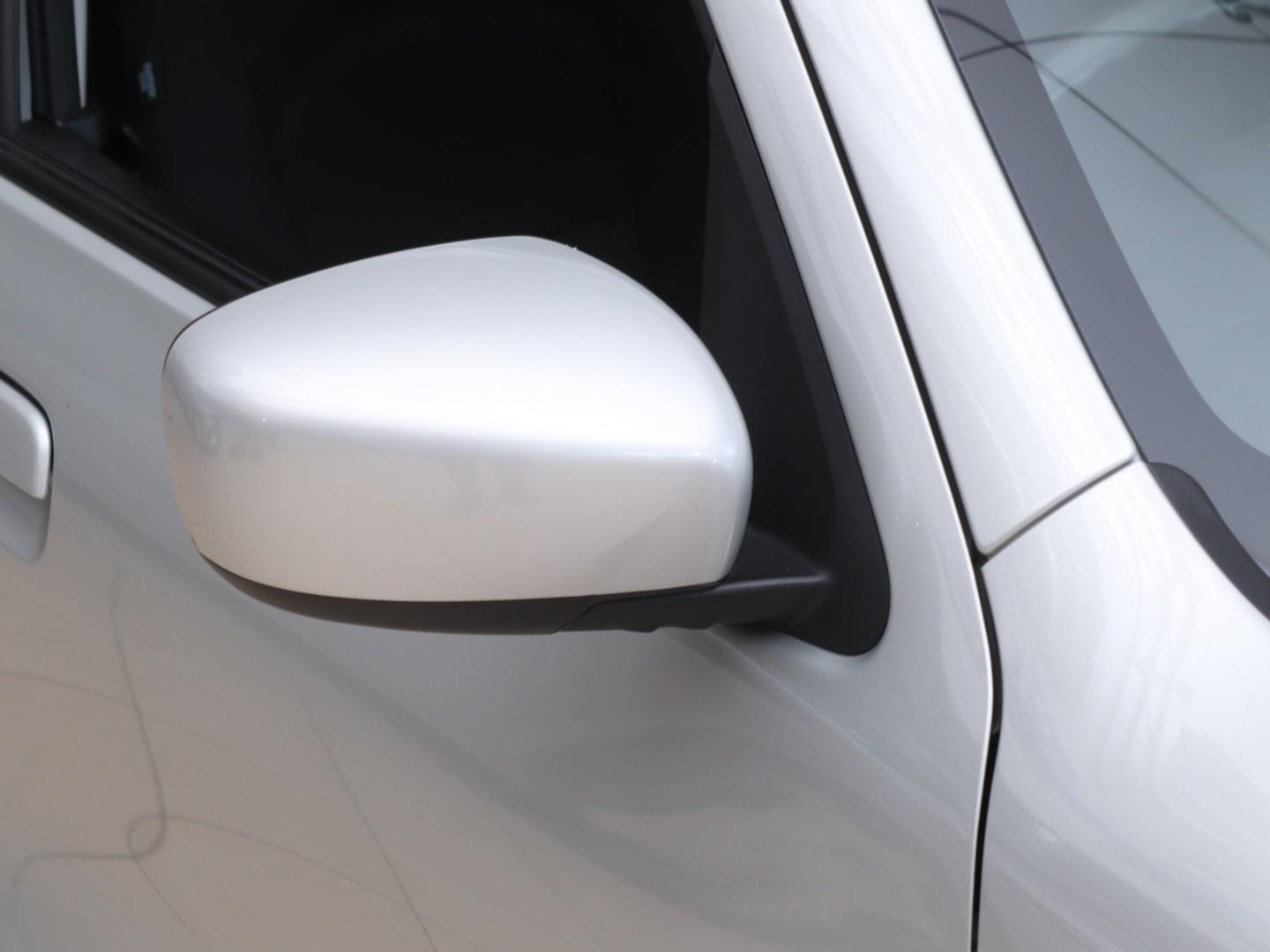 Toyota Vitz 1.0 XR Manual (2025) - Image 7