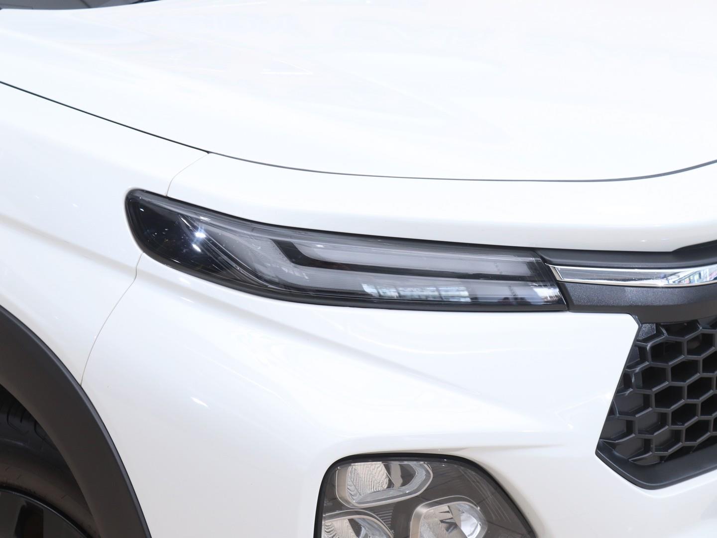 Toyota Starlet Cross 1.5 XS Auto (2025) - Image 4