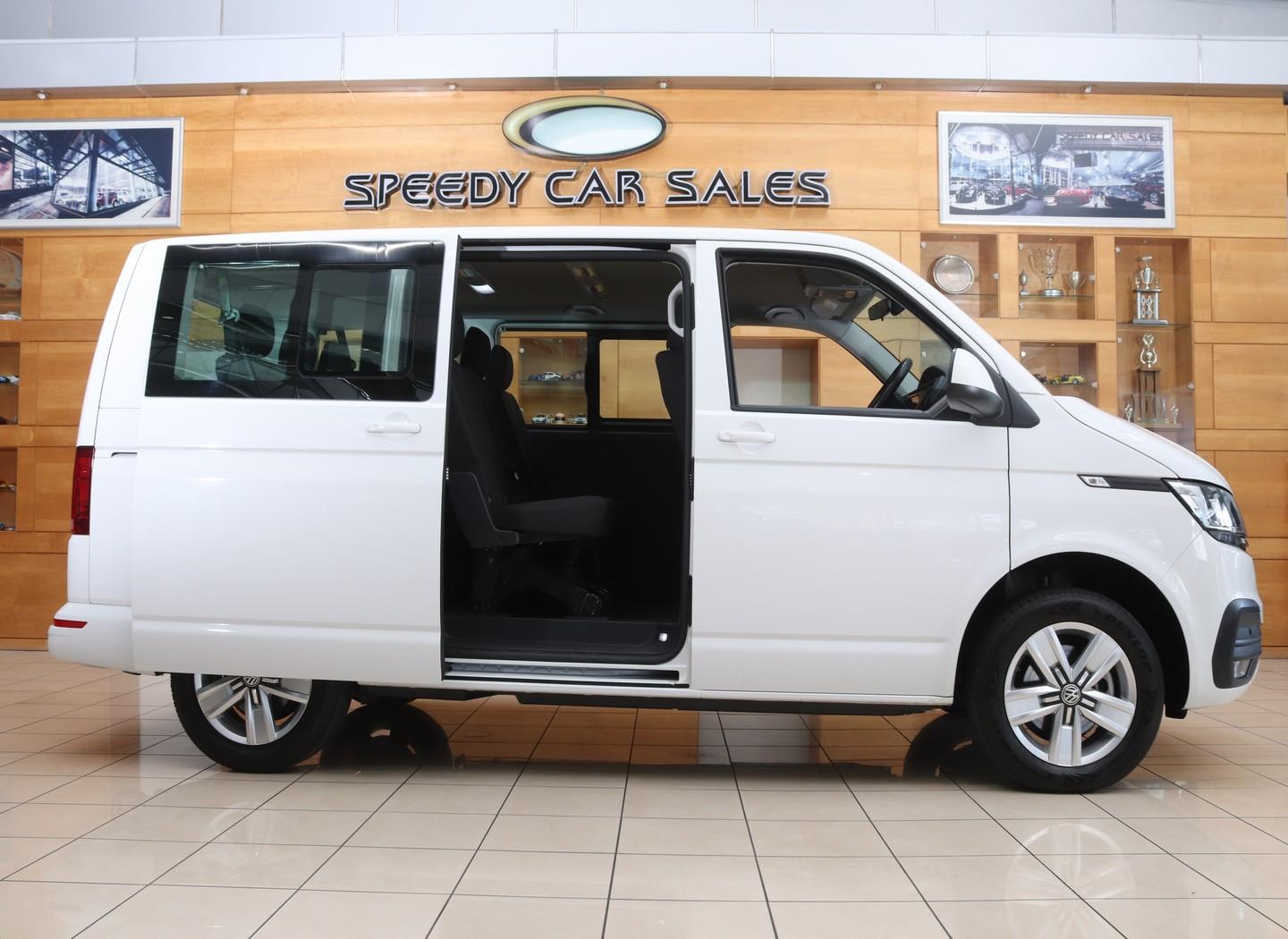 Volkswagen Transporter 2.0TDI 110kW Kombi SWB Trendline (2024) - Image 17