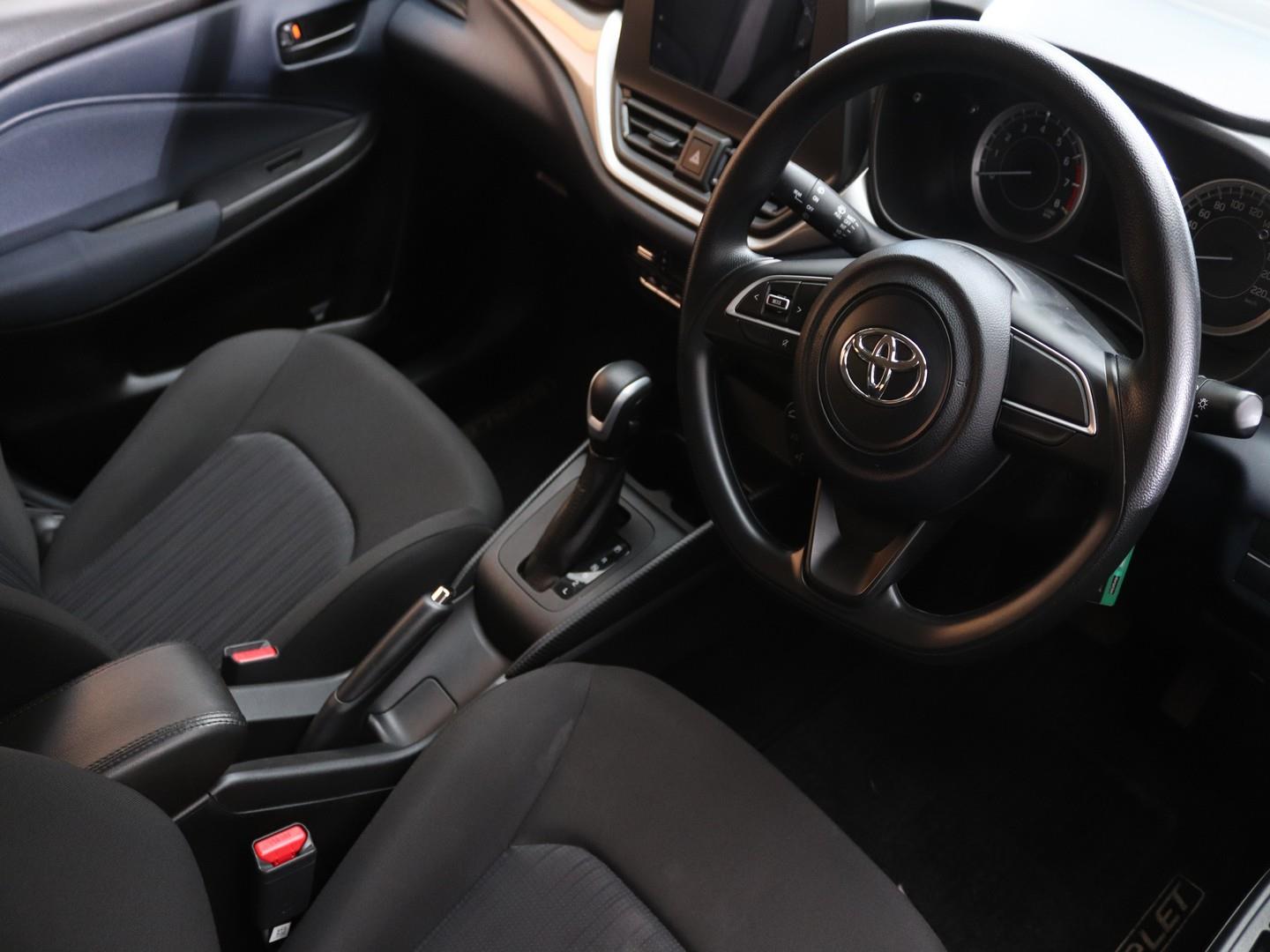 Toyota Starlet 1.5 XS Auto (2025) - Image 8