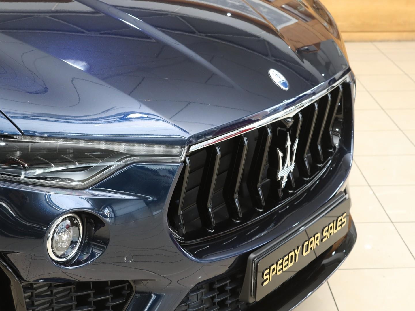 Maserati Levante Modena S (2022) - Image 4