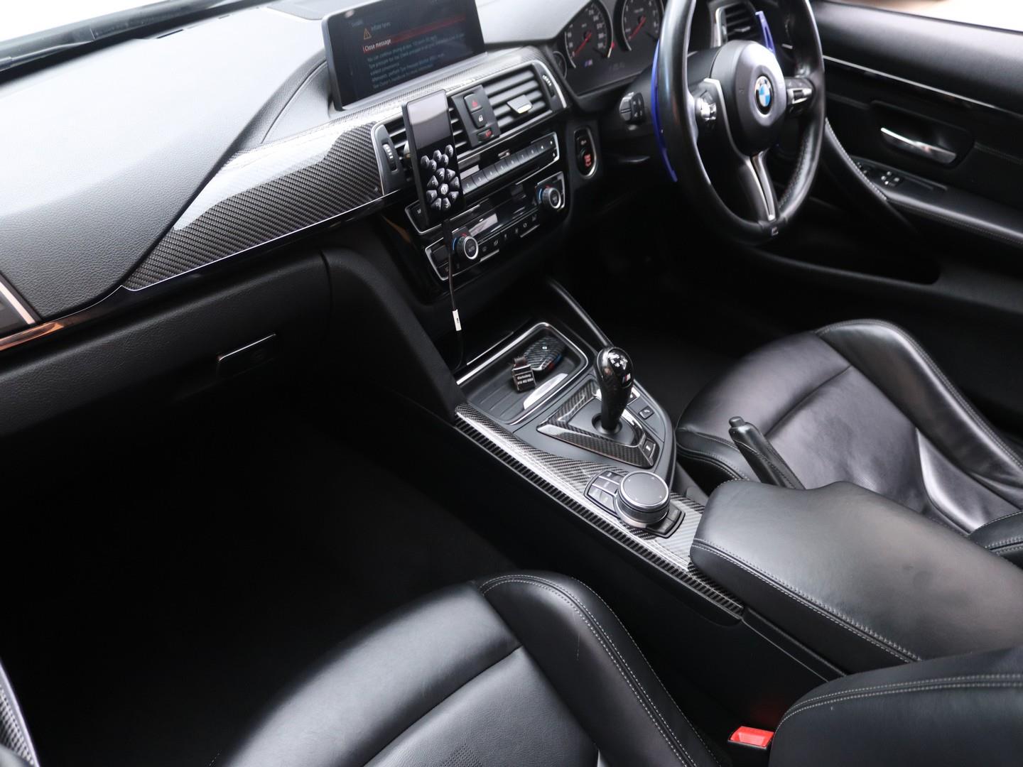 BMW M4 Coupe Auto (2017) - Image 9