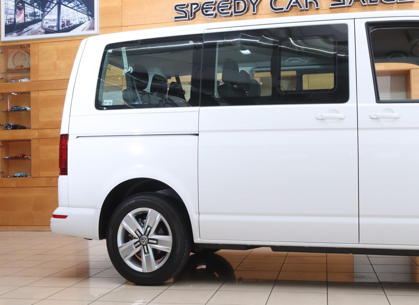 Volkswagen Transporter 2.0TDI 110kW Kombi SWB Trendline (2024) - Image 18