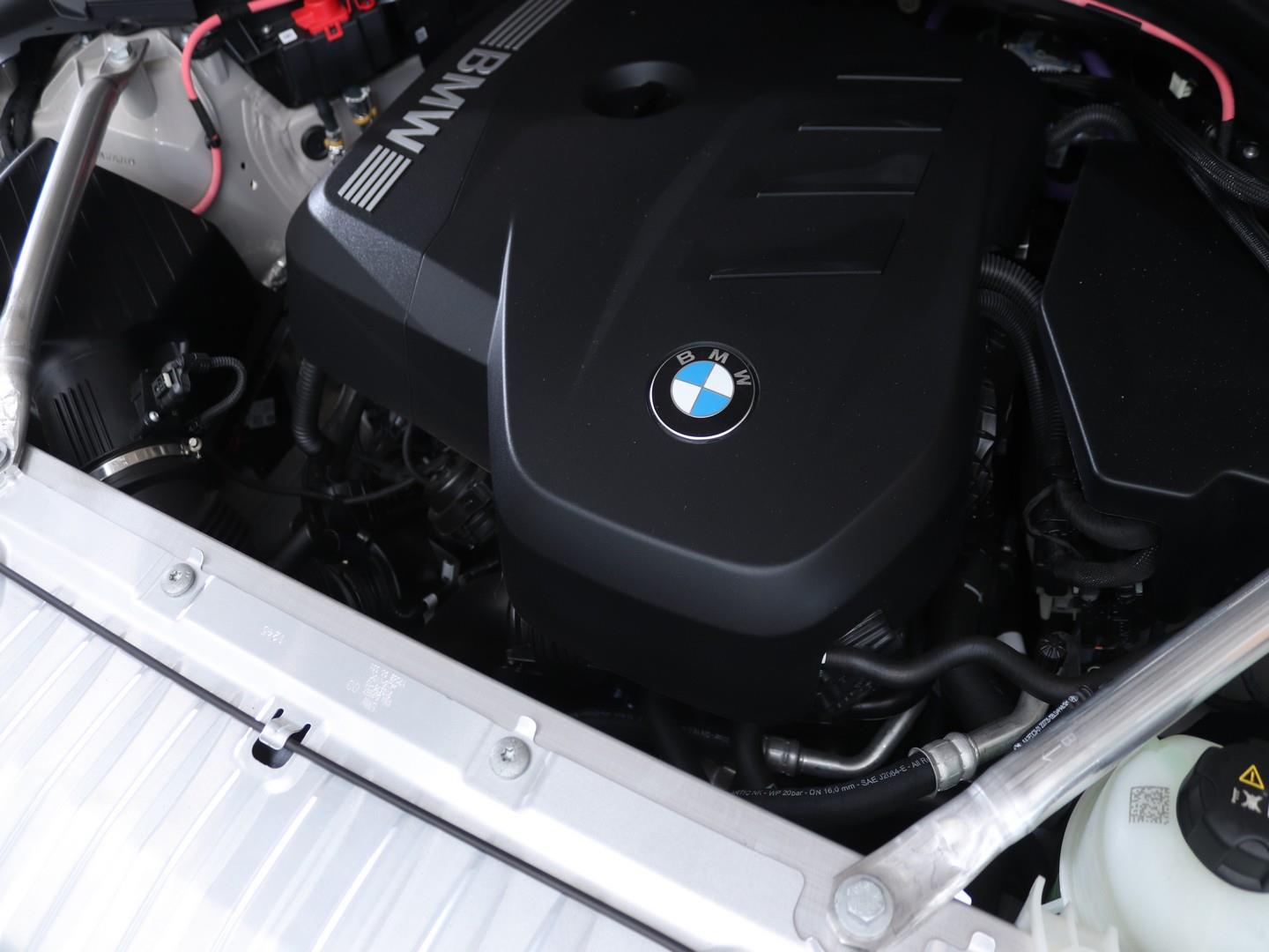 BMW X3 20 (2025) - Image 15