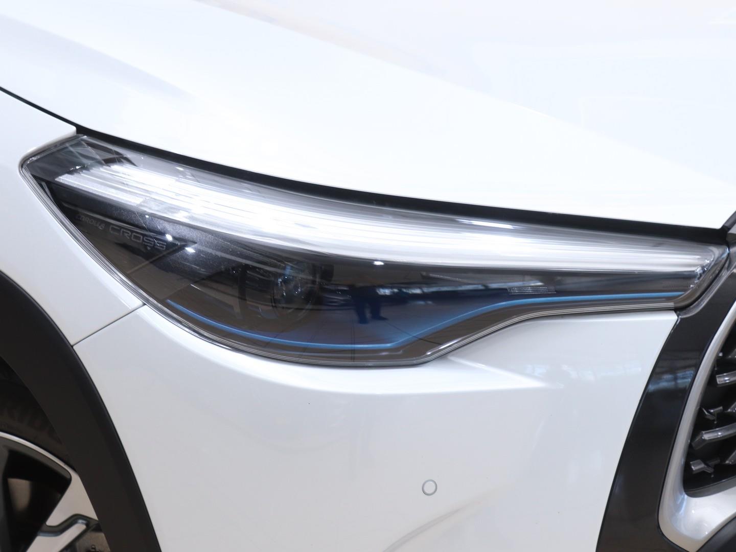 Toyota Corolla Cross 1.8 Hybrid XR (2023) - Image 4