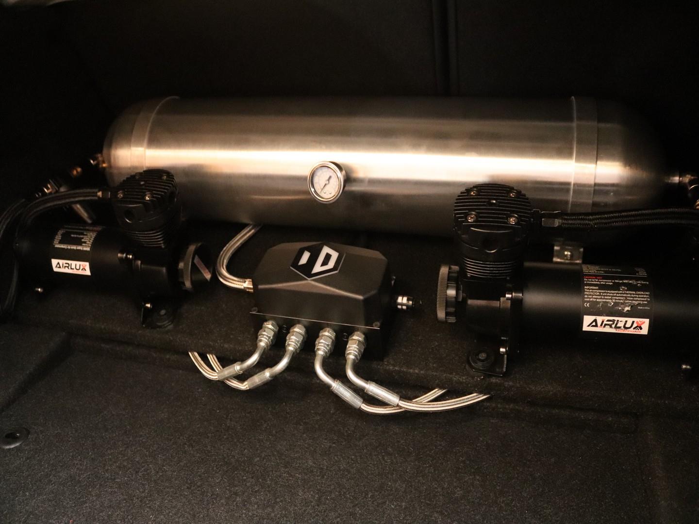 BMW M4 Coupe Auto (2017) - Image 11