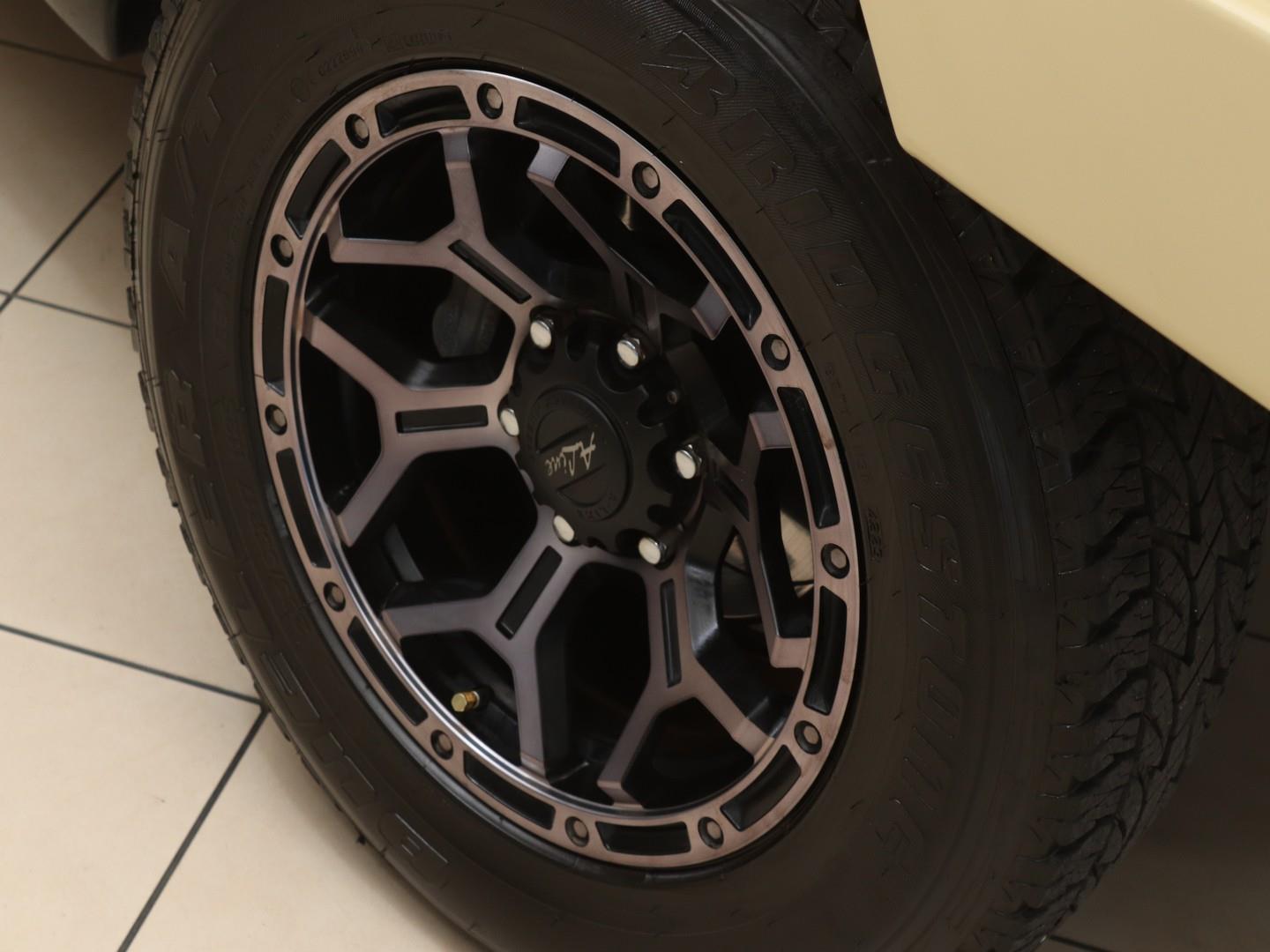 Toyota Hilux V6 4.0 Double Cab 4x4 Raider (2007) - Image 6