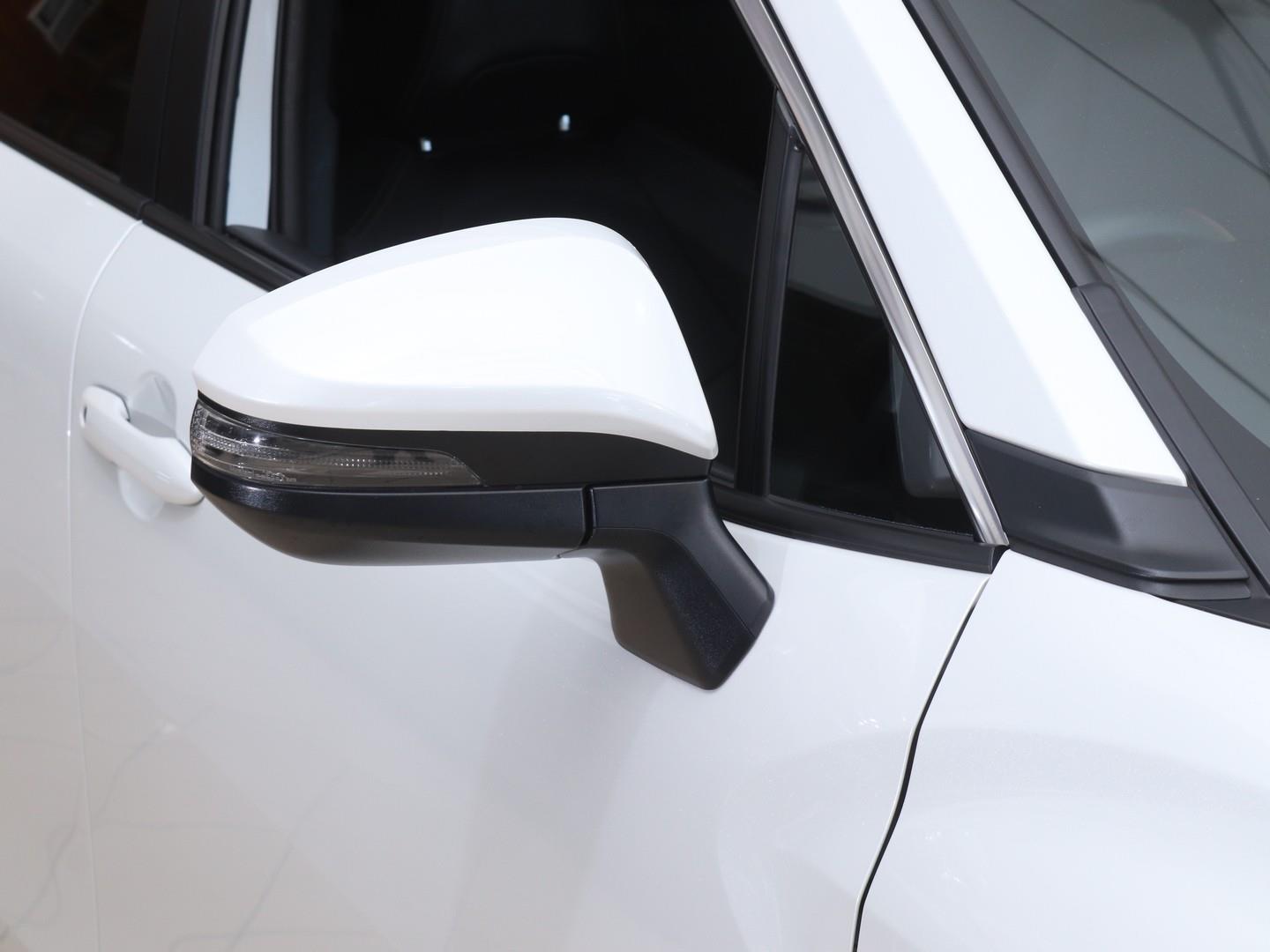 Toyota Corolla Cross 1.8 Hybrid XR (2023) - Image 7