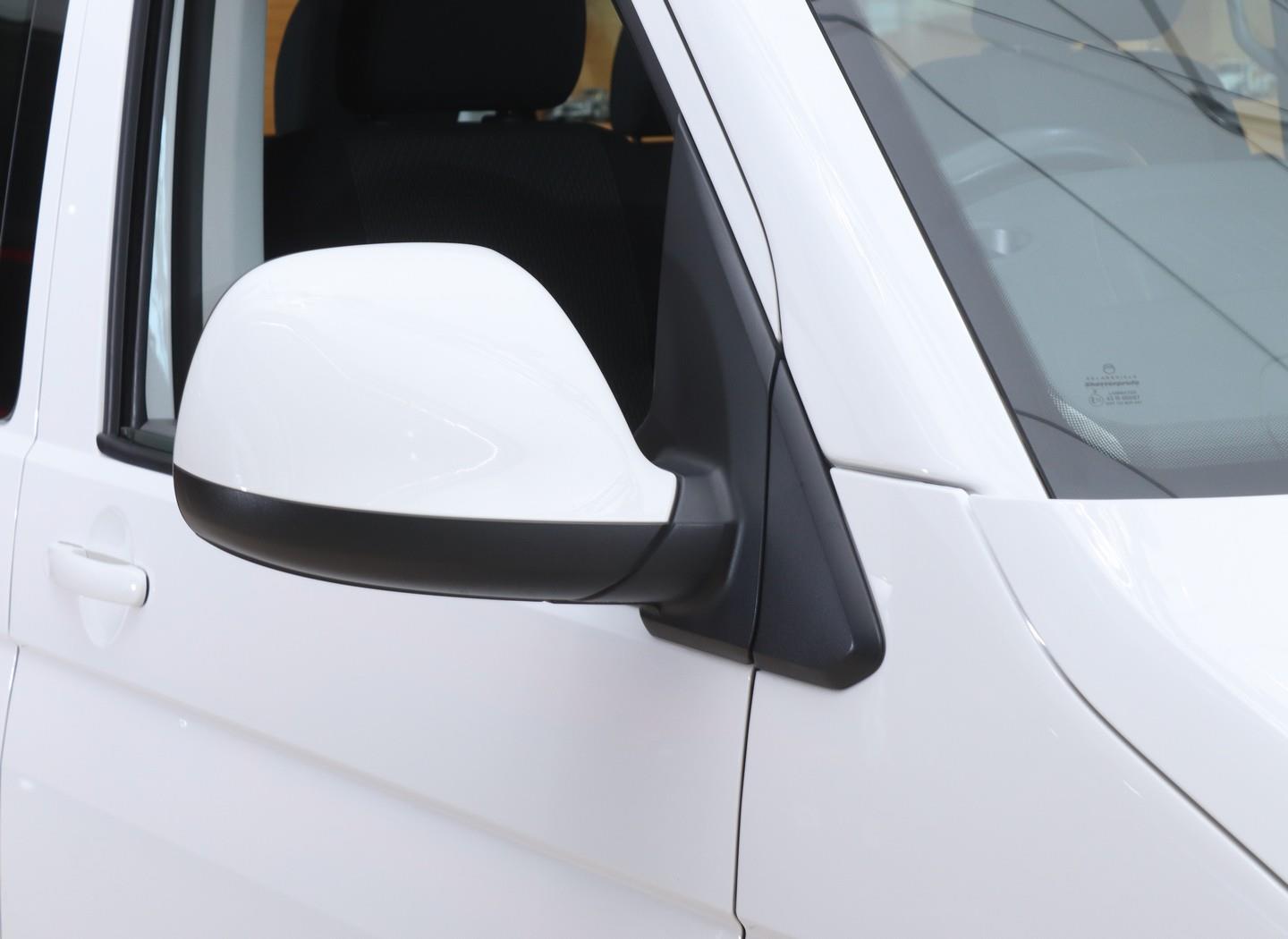 Volkswagen Transporter 2.0TDI 110kW Kombi SWB Trendline (2024) - Image 7