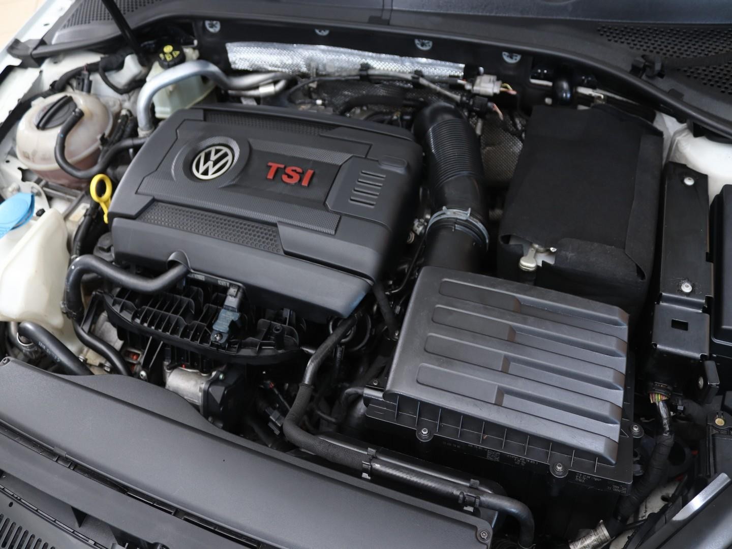 Volkswagen Golf GTI ClubSport S (2017) - Image 19