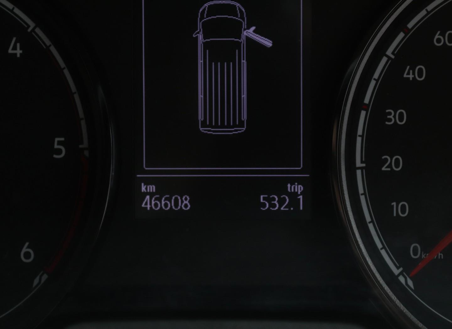 Volkswagen Transporter 2.0TDI 110kW Kombi SWB Trendline (2024) - Image 10