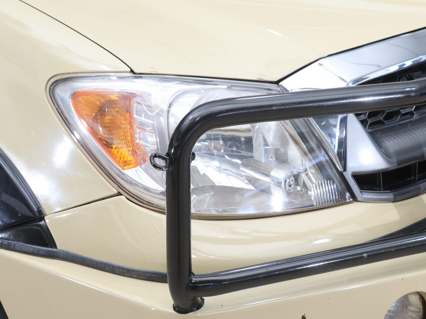 Toyota Hilux V6 4.0 Double Cab 4x4 Raider (2007) - Image 4