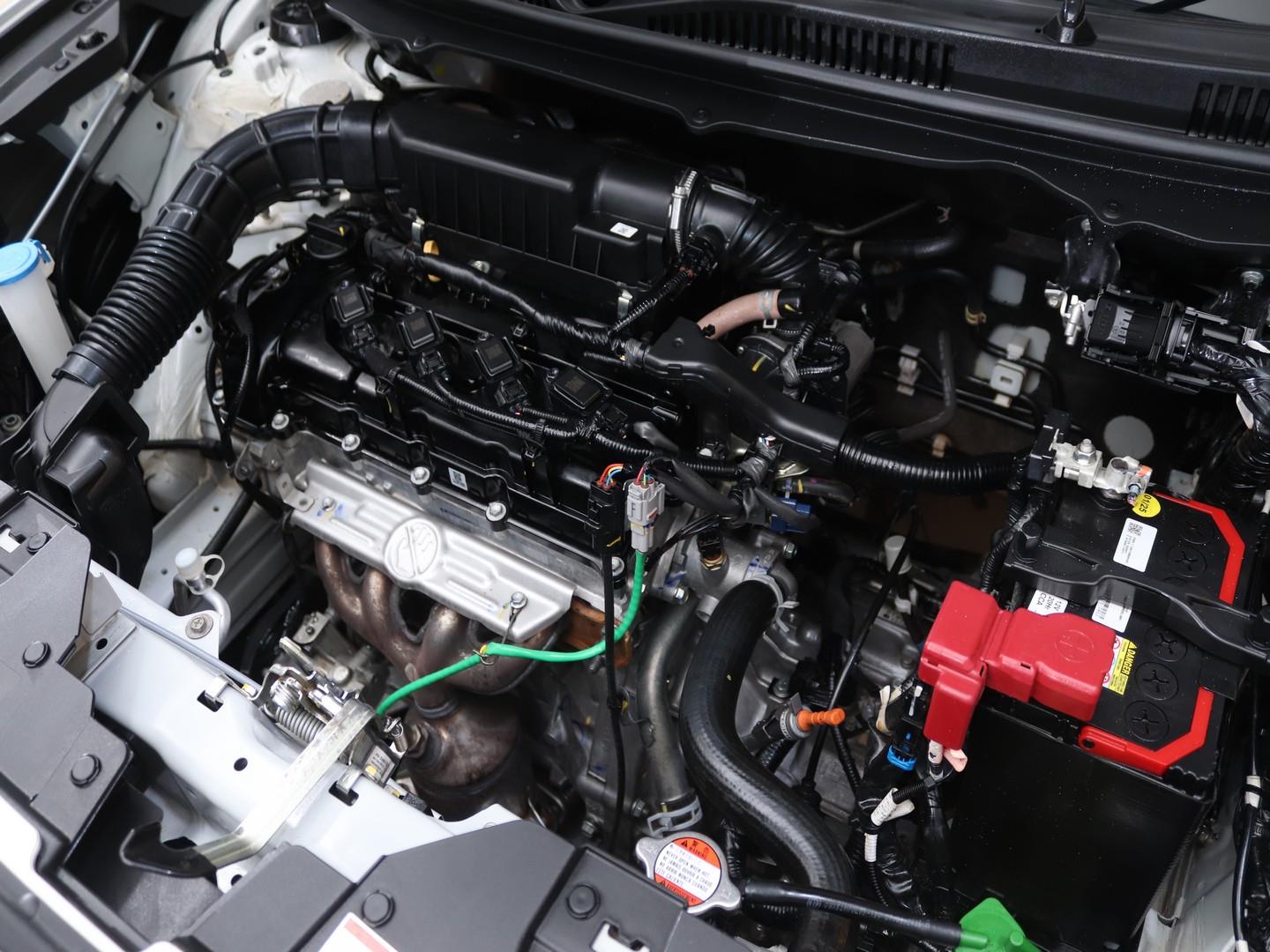 Toyota Starlet Cross 1.5 XS Auto (2025) - Image 16