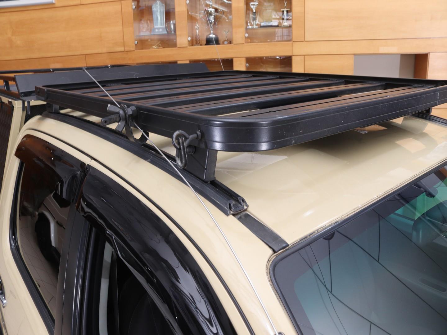 Toyota Hilux V6 4.0 Double Cab 4x4 Raider (2007) - Image 8