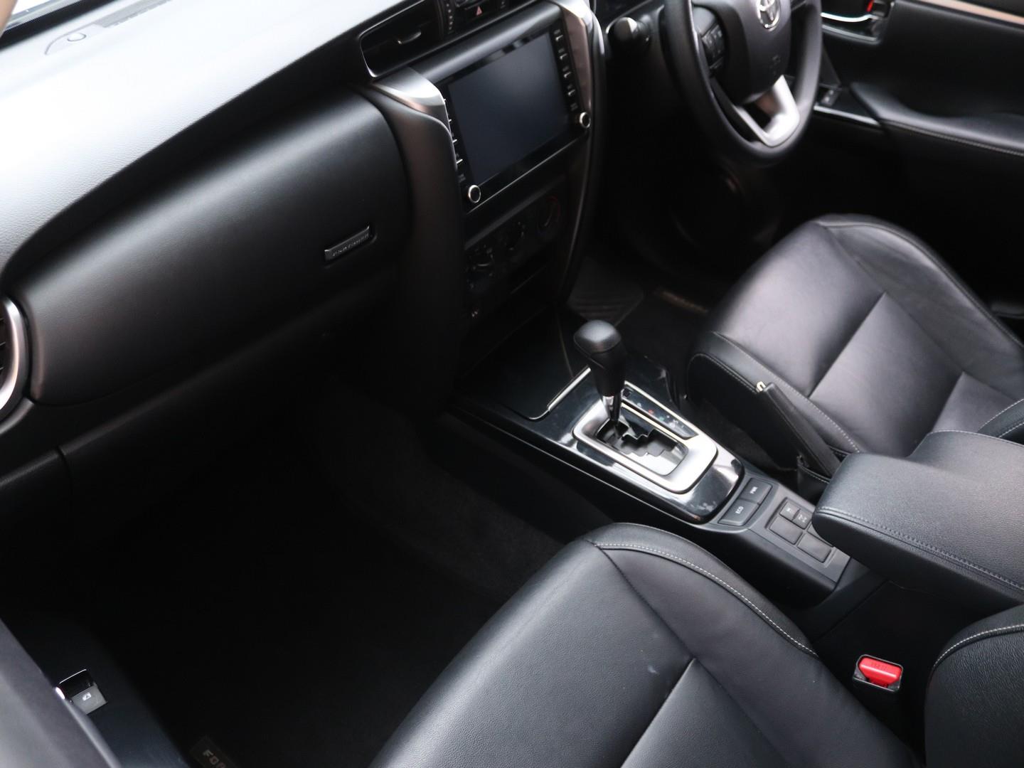 Toyota Fortuner 2.4GD-6 Auto (2025) - Image 14